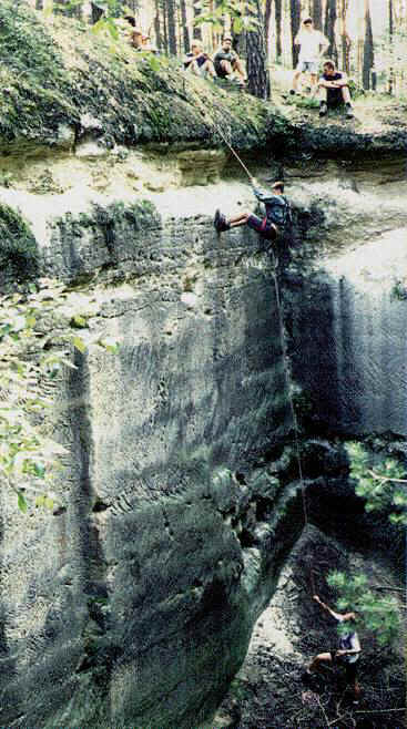 Zeltlager2.jpg (78541 Byte)